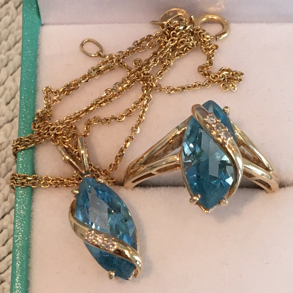 VINTAGE 14K LONDON BLUE TOPAZ RING & PENDANT SET
